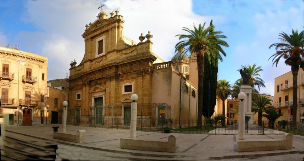 Piazza Repubblica Appartament Alcamo Buitenkant foto